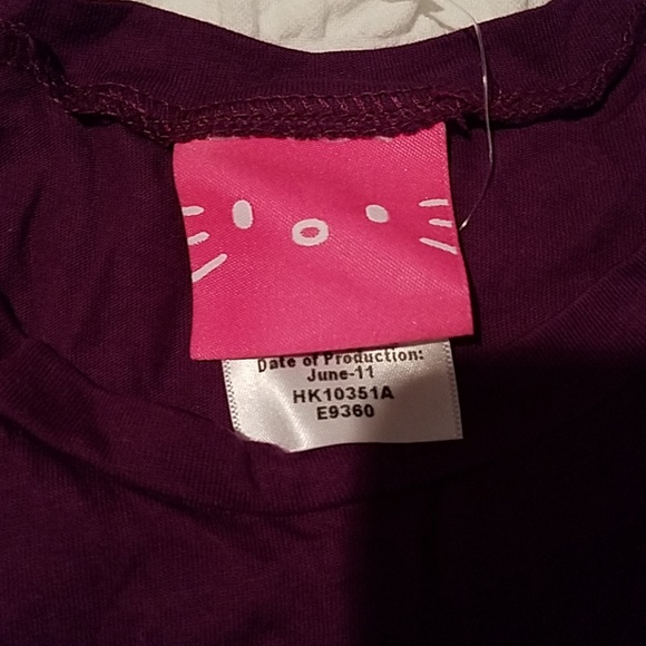 HELLO KITTY nwot T-Shirt size m NWOT - Picture 2 of 5